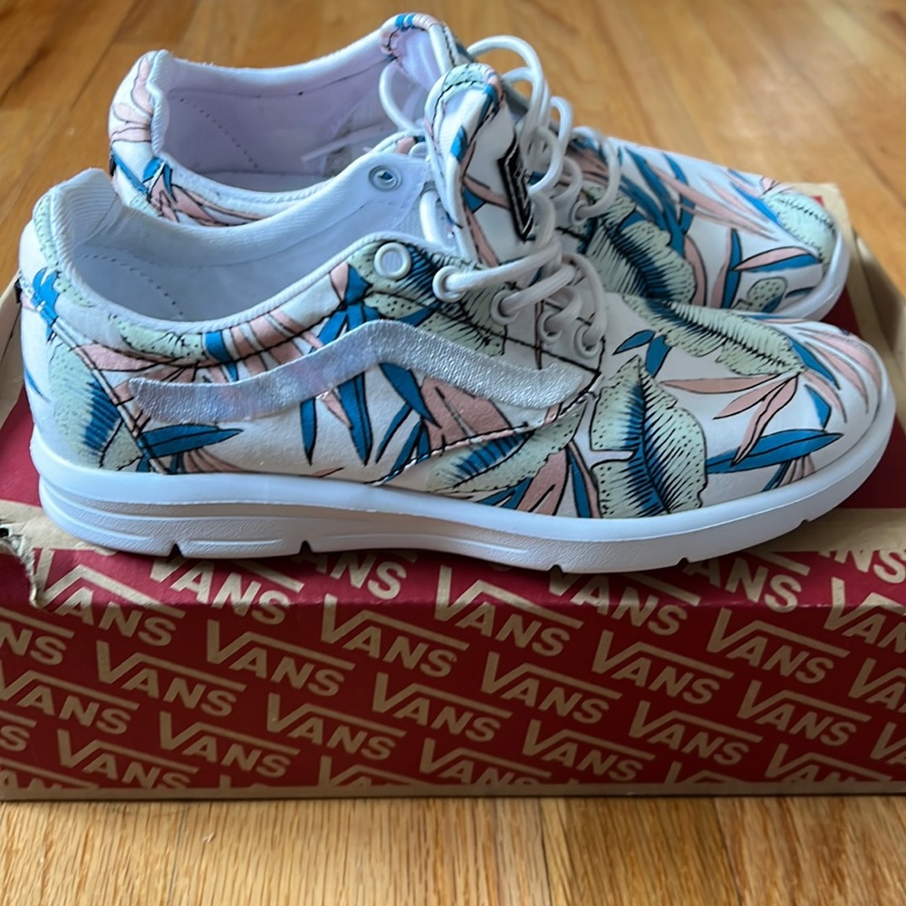 NWT Vans ISO 1.5